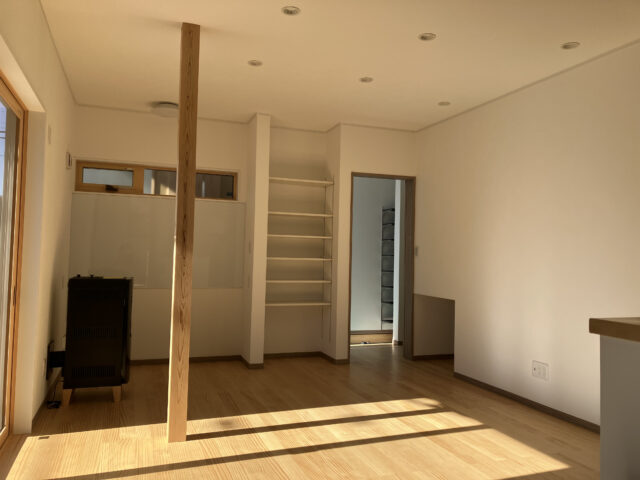 陽だまりに包まれる、シンプルで心地よい住まい