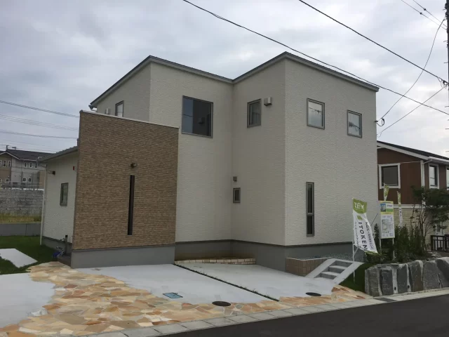 木のあたたかみ×洗練されたインテリアが映える家